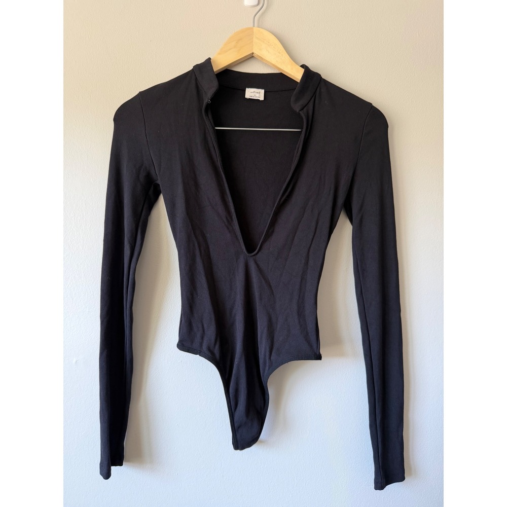 Wilfred Bodysuit S Black Long Sleeve Ribbed Keyhole Mock Neck Aritzia